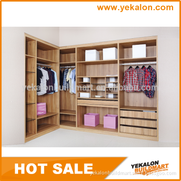MFC walk in closet without door